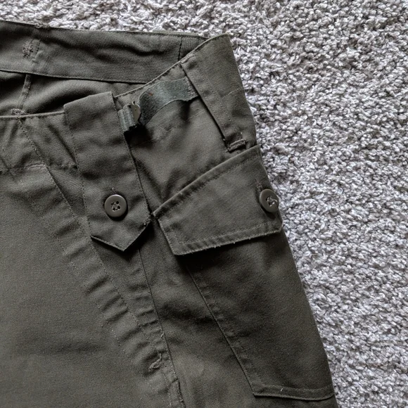 Olive Cargo Pants With Tapered Ankles - Picture 5 of 8